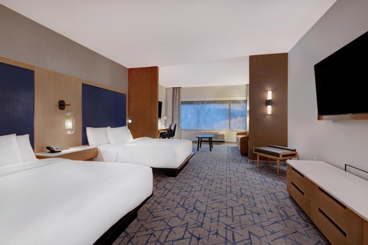 Fairfield By Marriott Inn & Suites Minneapolis Downtown Екстериор снимка