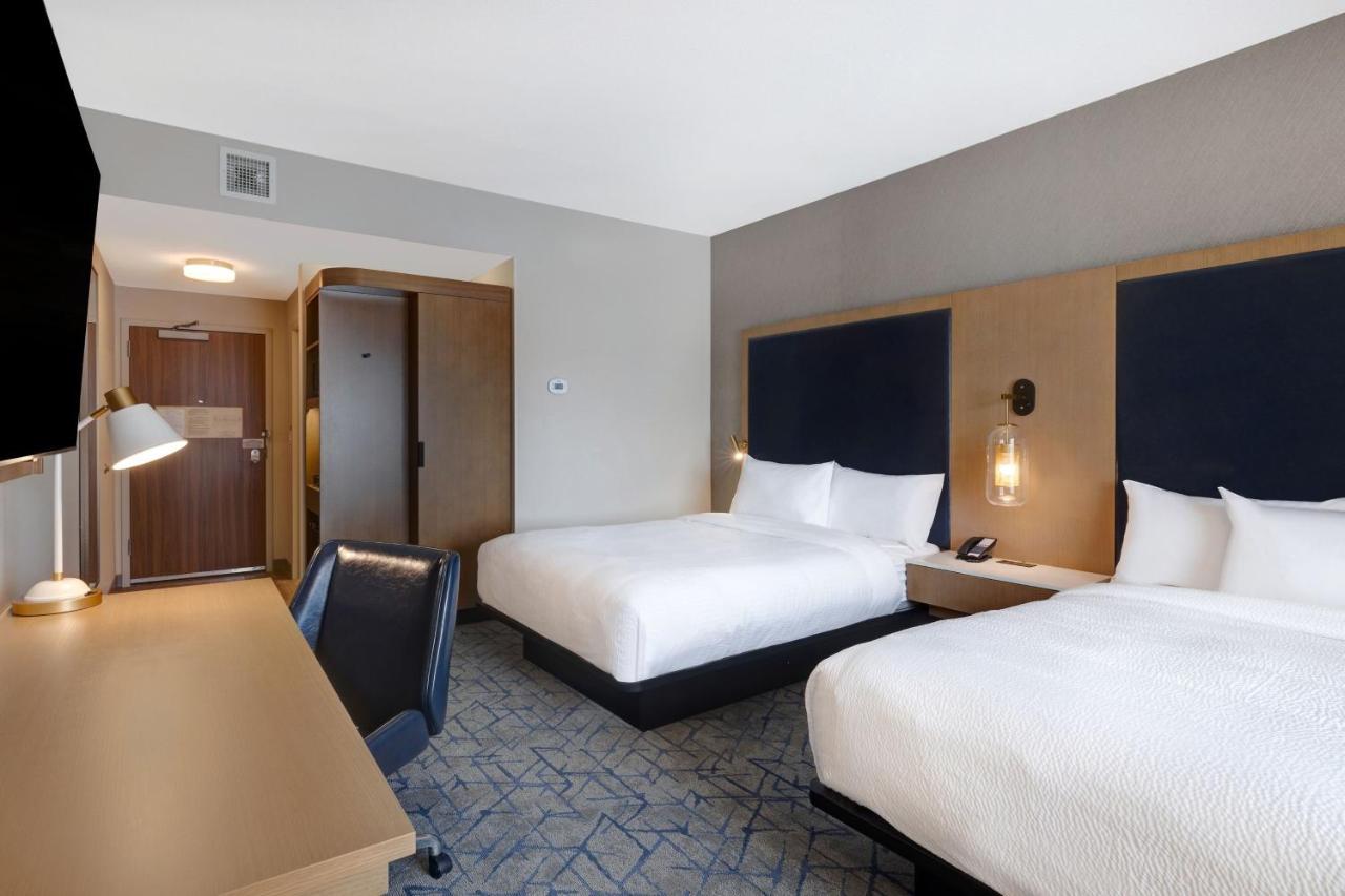 Fairfield By Marriott Inn & Suites Minneapolis Downtown Екстериор снимка