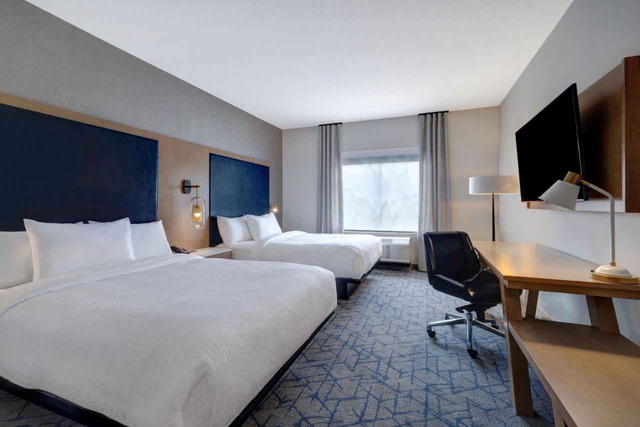 Fairfield By Marriott Inn & Suites Minneapolis Downtown Екстериор снимка